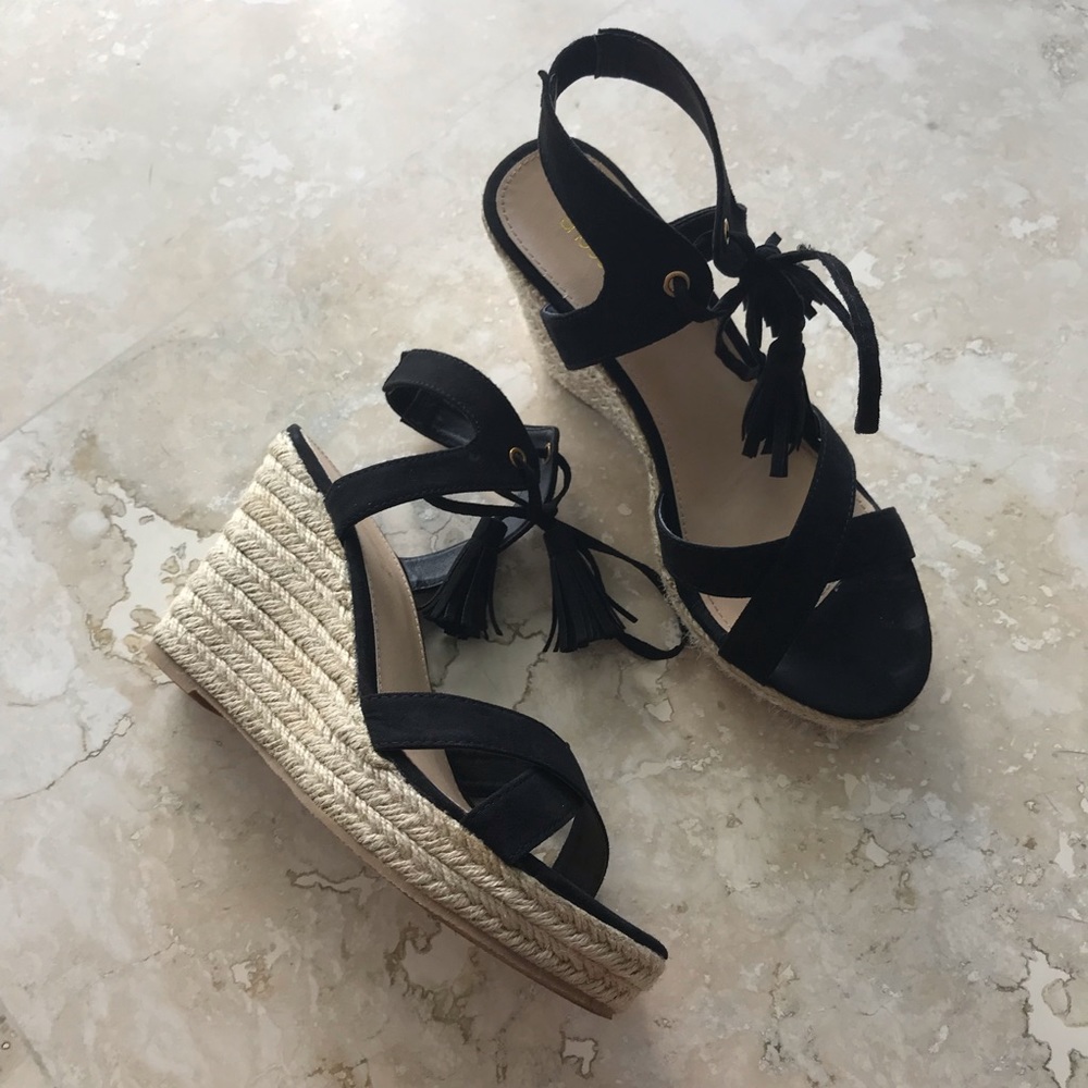 Shoe Dazzle Black Wedge Sandals size 9